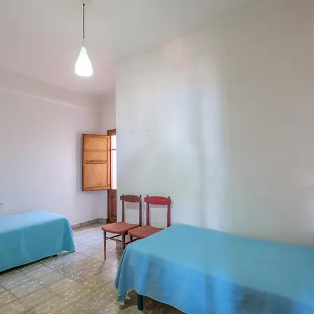 Apartment Palmeras 1 *